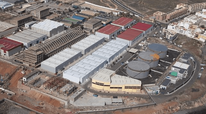 Vista aérea del sector industrial de Salinetas / TA